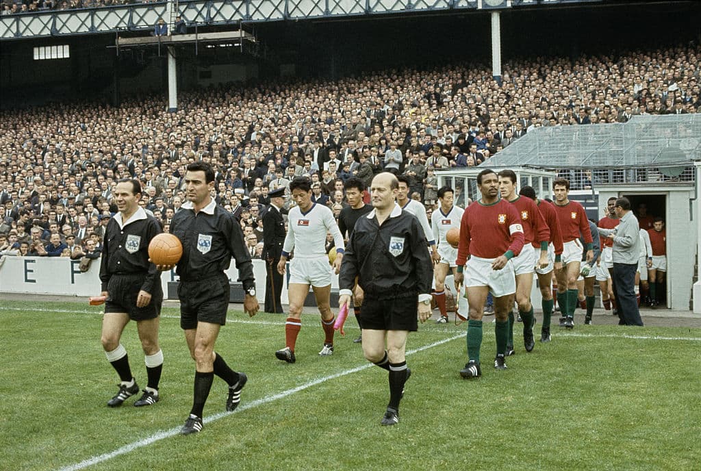 아시아 축구의 월드컵 역사: 1966 북한 첫 8강부터 2002 한국 4강까지