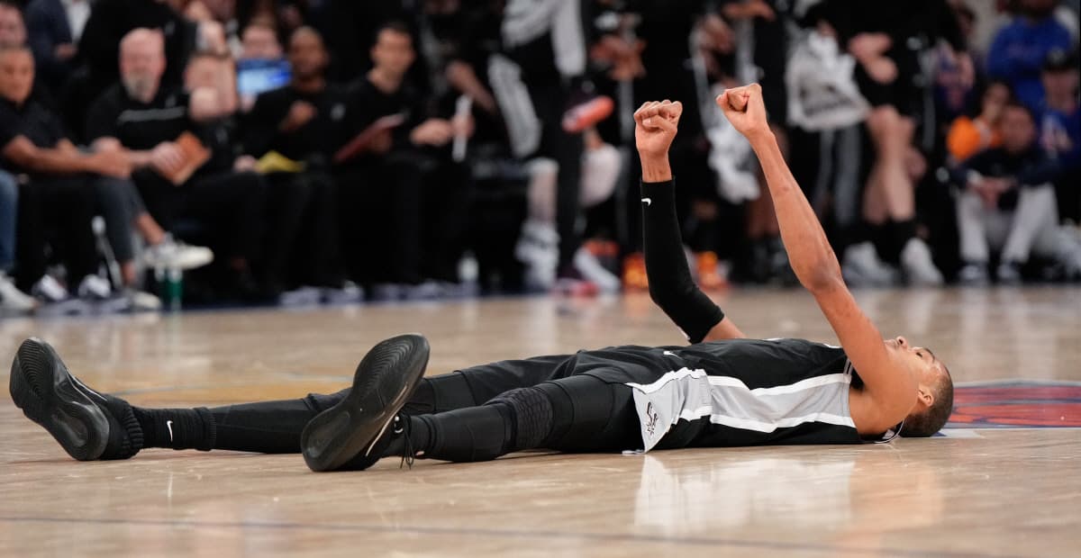 웸반야마 32점 맹활약, 스퍼스 NBA 파이널 첫 승리 거머쥐다
