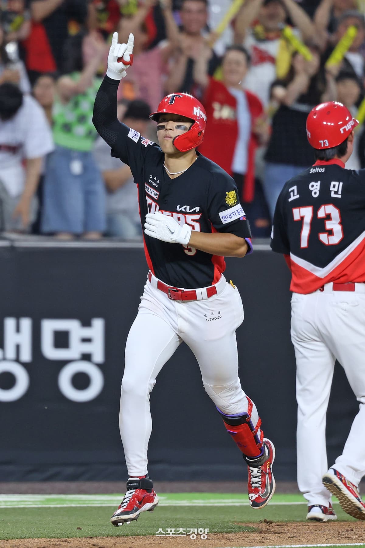 김도영 2경기 연속 홈런으로 19호 단독 선두···KIA 2연승