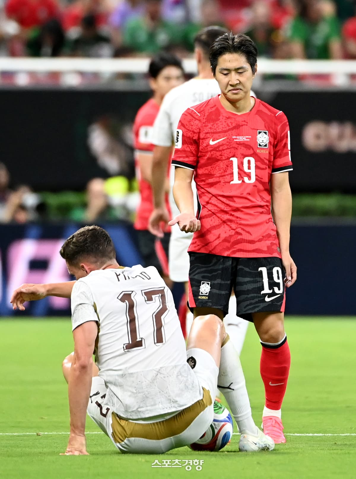 이강인, 월드컵 첫 경기 승리에 환호 "정말 중요한 경기를 승리해 기뻐요"