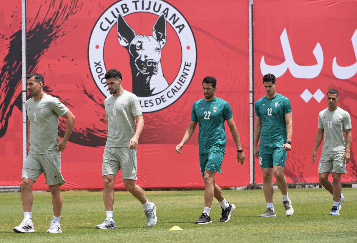 미국, 이란 축구대표팀 관계자 4명만 입국 비자 승인…협회장 포함 15명 거절